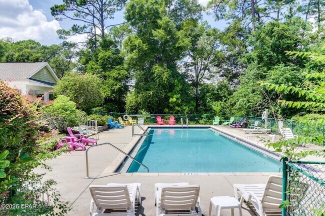 Building Photo - 4026 Oak Forest Dr