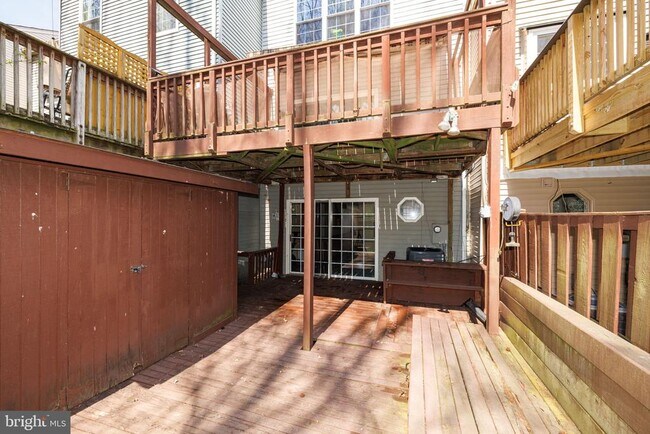Building Photo - 7248 Stover Dr