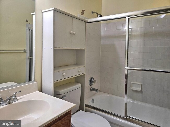 Building Photo - 3315 Hollow Ct