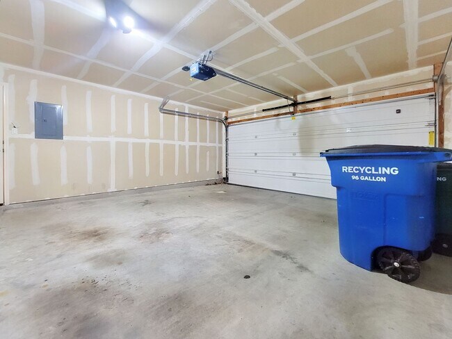 Building Photo - Beautiful 4 BR / 2 BA Home for Rent in Austin