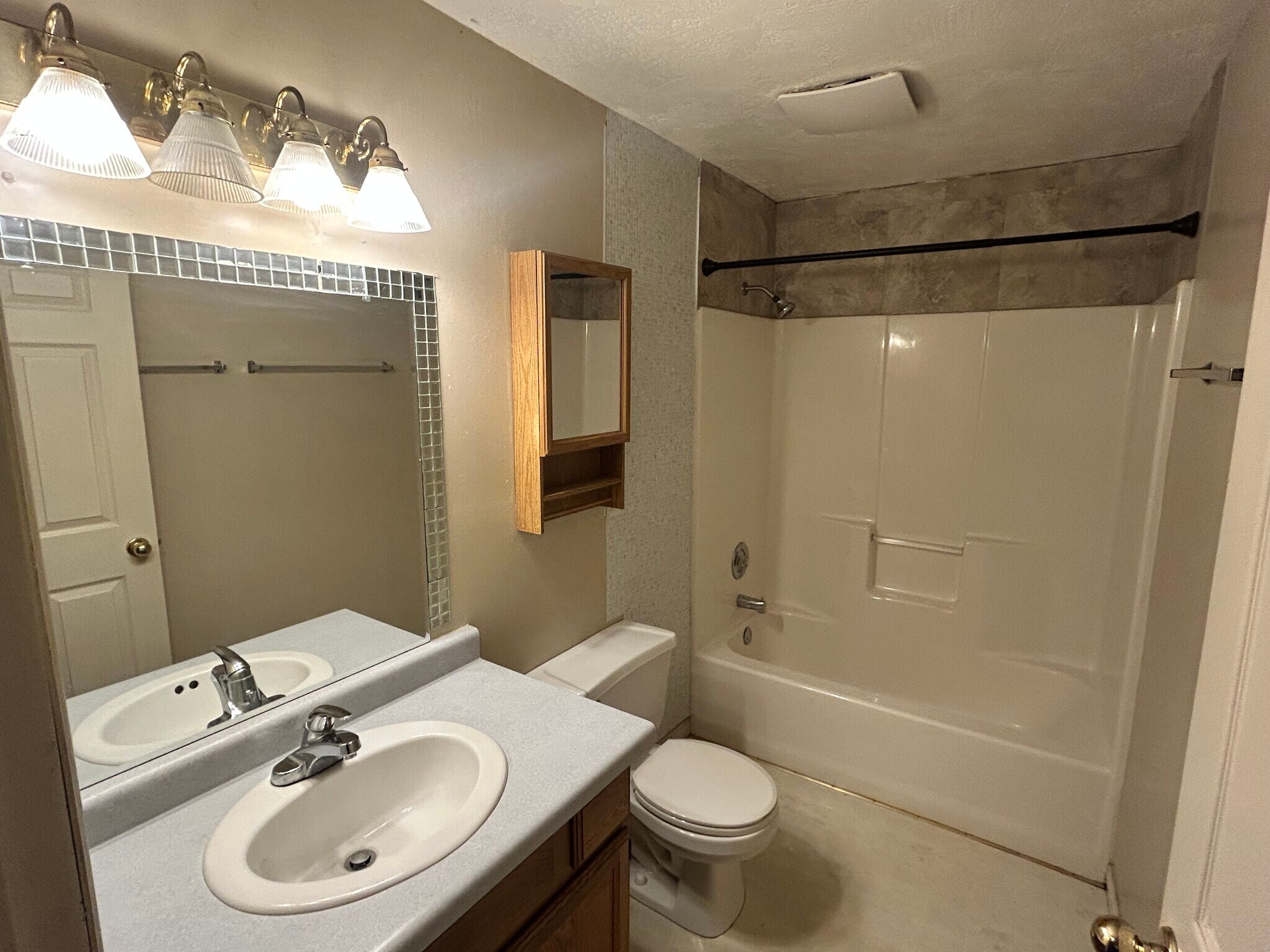 Building Photo - 11586 S Autumn Hill Dr