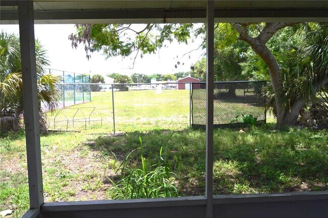 Building Photo - 424 Delicata Dr