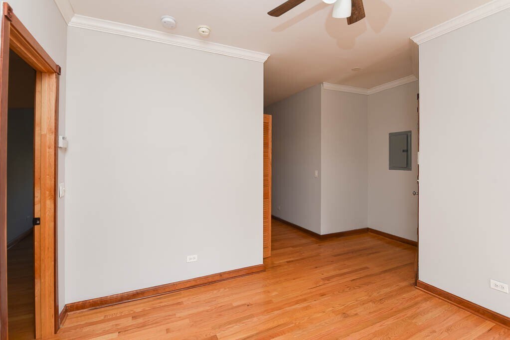 Building Photo - 3248 N Clifton Ave