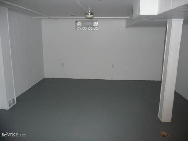 Building Photo - 26104 Chippendale St