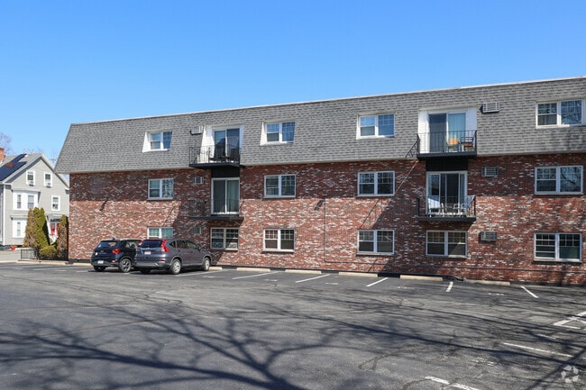 Alternate Exterior - Balcomb Condominium