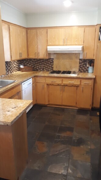 Building Photo - 3030 Winding Way