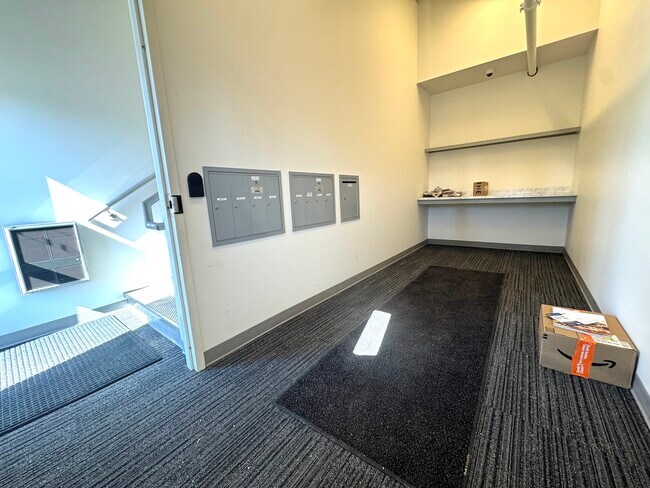 Building Photo - Liberty Beall