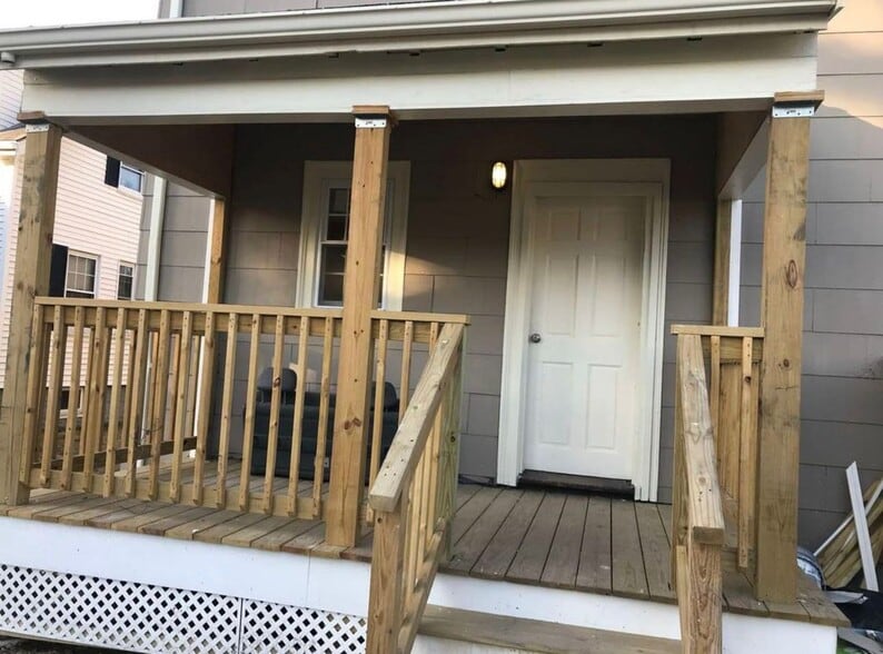 Building Photo - 5 Ellsworth Rd