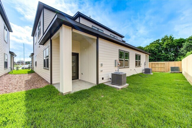Building Photo - 4336 Avron Dr