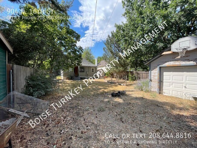 Building Photo - 904 N 16th St