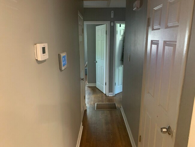 Building Photo - 4838 Bartlett Rd