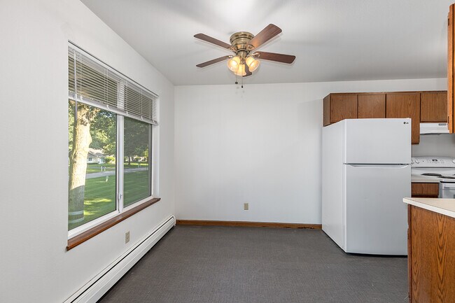 Dining Room - 15326 Clovernook Dr
