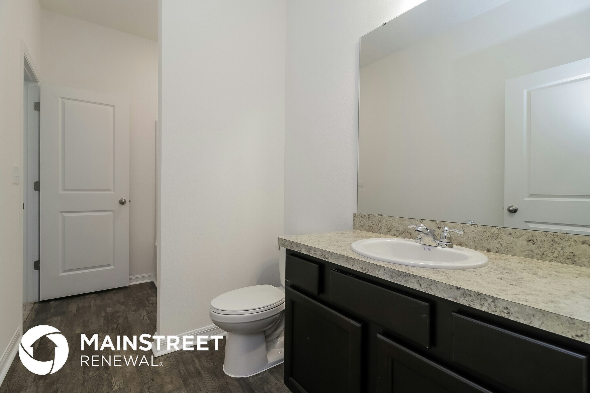 Building Photo - 101 Hidden Lk Lp