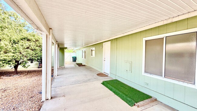 Building Photo - 33259 Homestead Ln