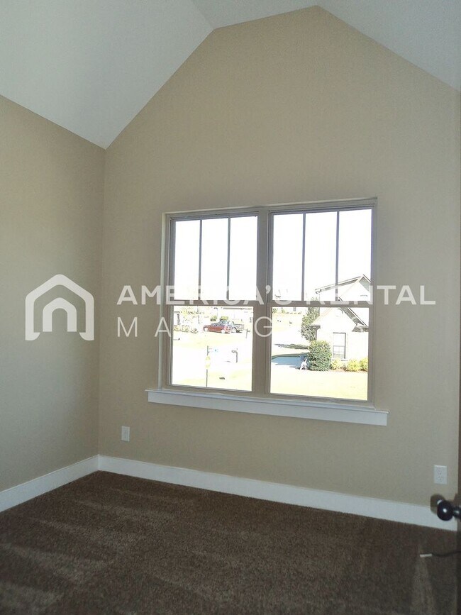 Building Photo - Home For Rent in Calera, AL!