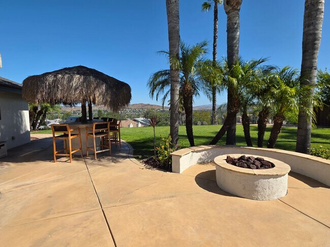 Building Photo - Gorgeous Santee Home, no expense spared!
