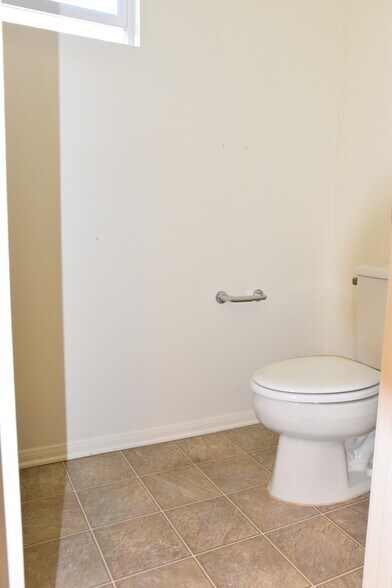 Building Photo - 25841 Silva Ct