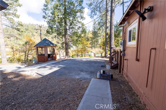 Building Photo - 2242 Deep Creek Dr