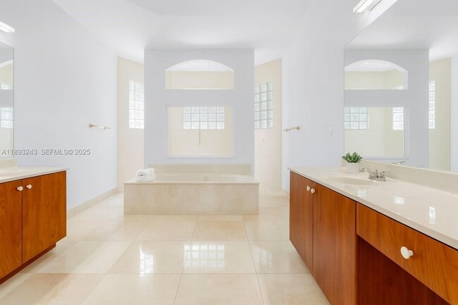 Building Photo - 14032 NW 15th Dr