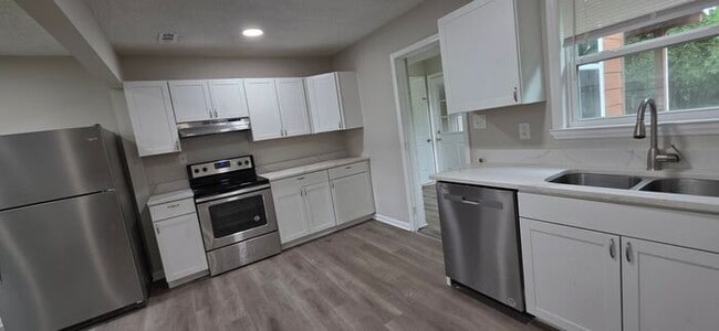 Building Photo - 3BR/2BA Home in Conover, North Carolina