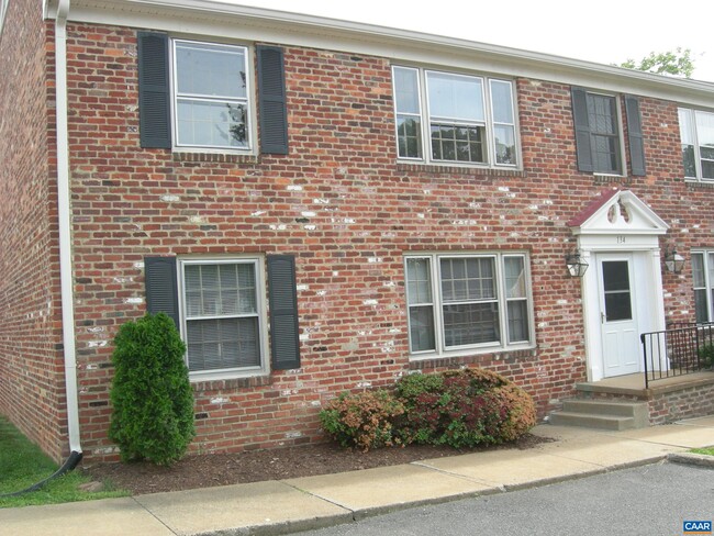 Building Photo - 144 Hessian Hills Cir