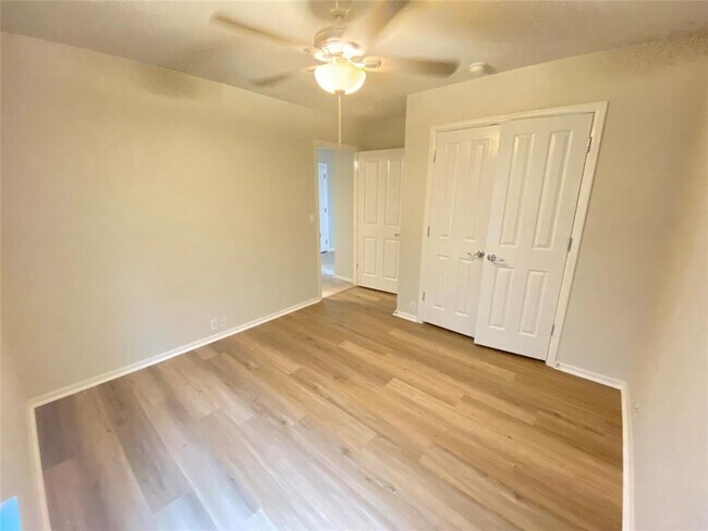 Building Photo - 772 Kingfisher Ln