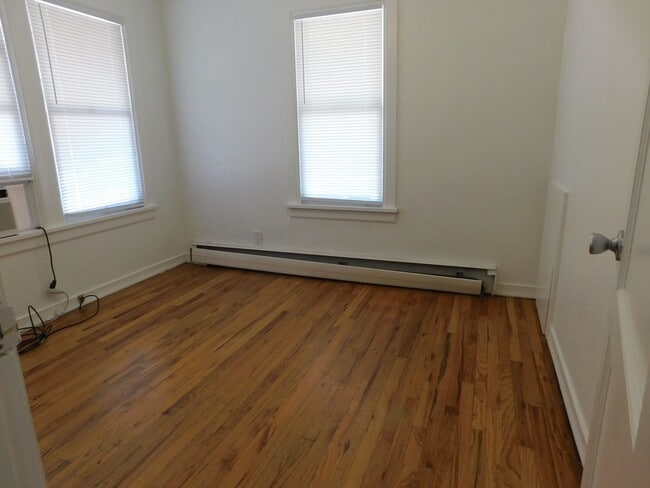 Building Photo - 1304 N 16th St