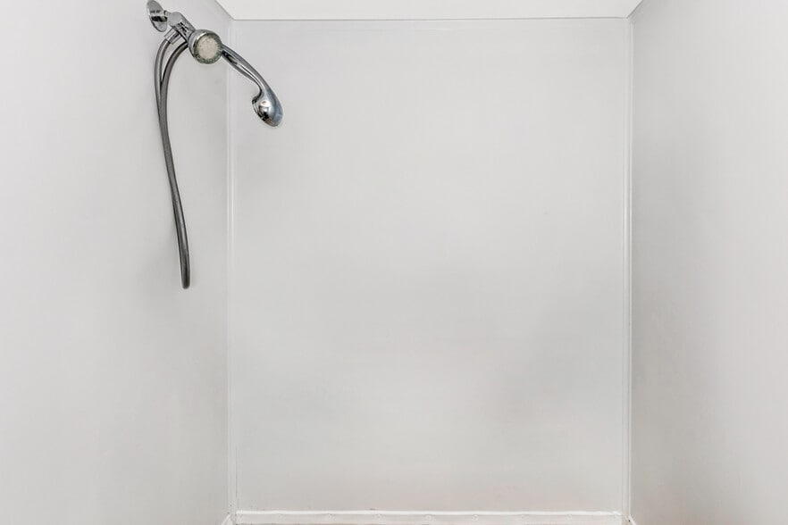 Building Photo - 2303 Highway 20