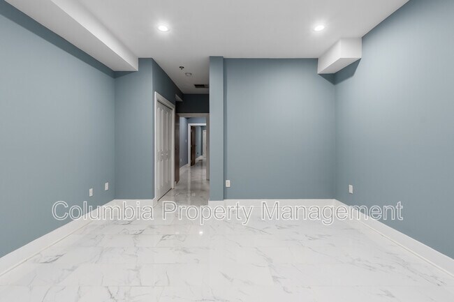 Building Photo - 1553 9th St NW