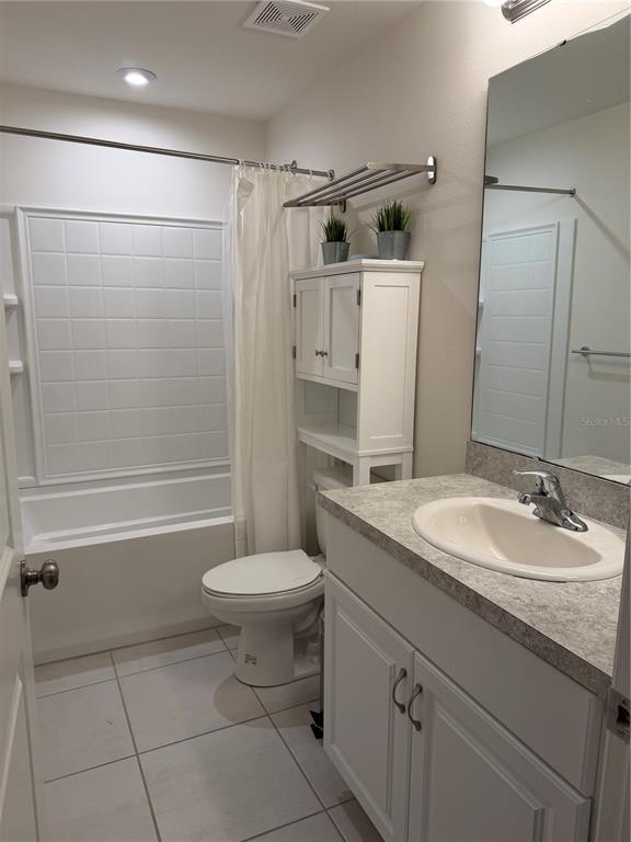 Building Photo - 10597 Salt Grove St