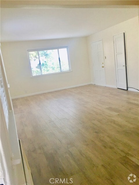 Building Photo - 3709 Cherry Ave