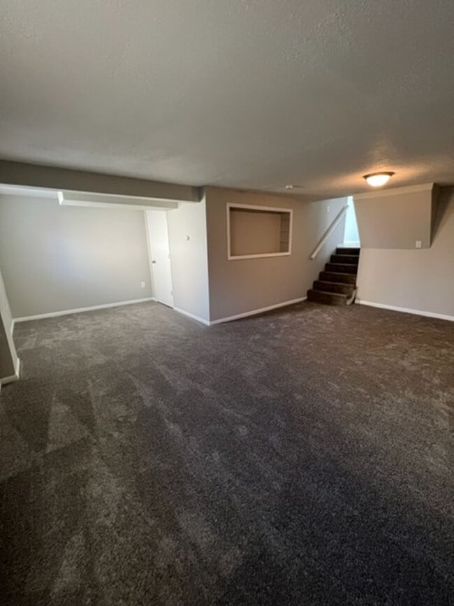 Building Photo - 5441 Deforest Dr