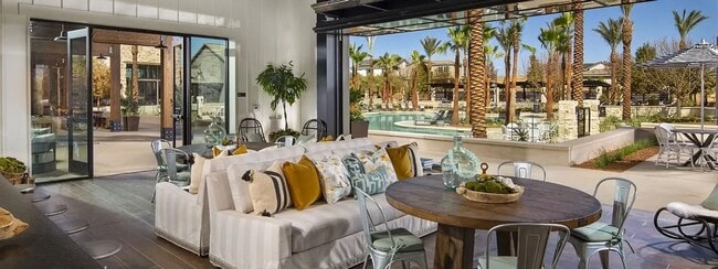 Building Photo - Beautiful 3-Bed, 2.5-Bath in Tesoro Viejo