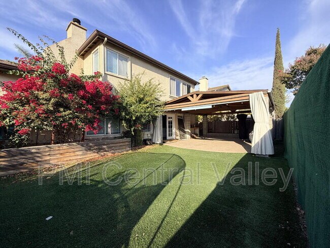 Building Photo - 108 Hornfels Ave