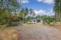 Building Photo - 7864 SW Conifer Ln