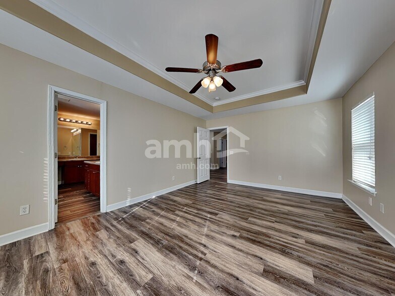 Building Photo - 35 Summer Hill Ct