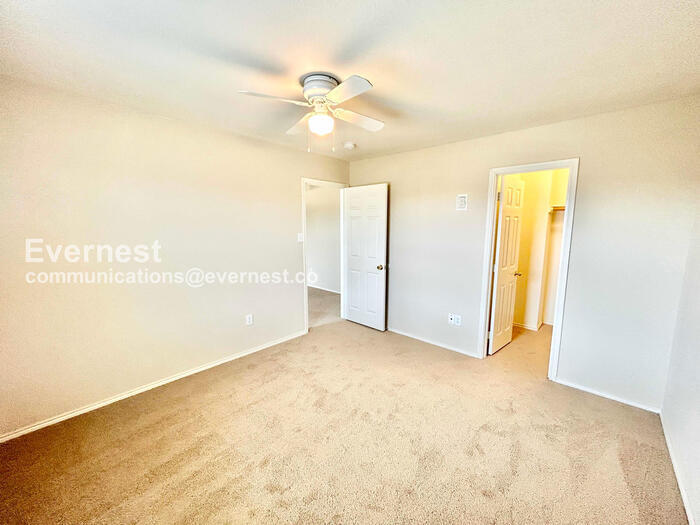 Building Photo - 7232 Jurassic Dr