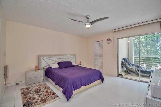 Building Photo - 2301 Lucaya Ln