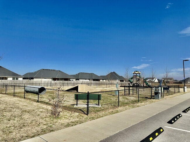 Building Photo - 861 Massachusetts Ave