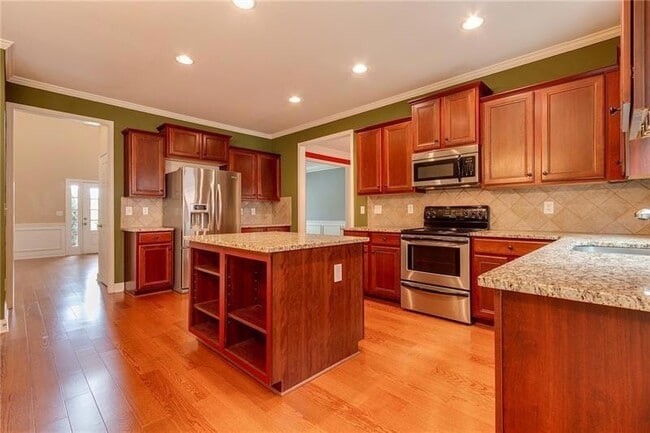 Building Photo - 3590 Falling Leaf Ln