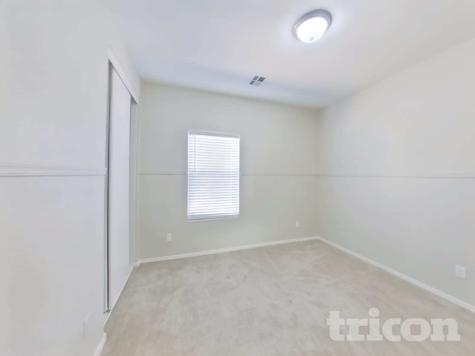 Building Photo - 2097 E Paso Fino Dr