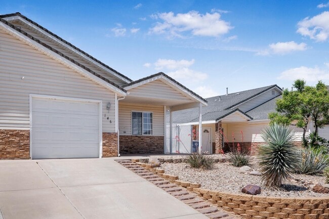 Building Photo - 146 S 1930 W