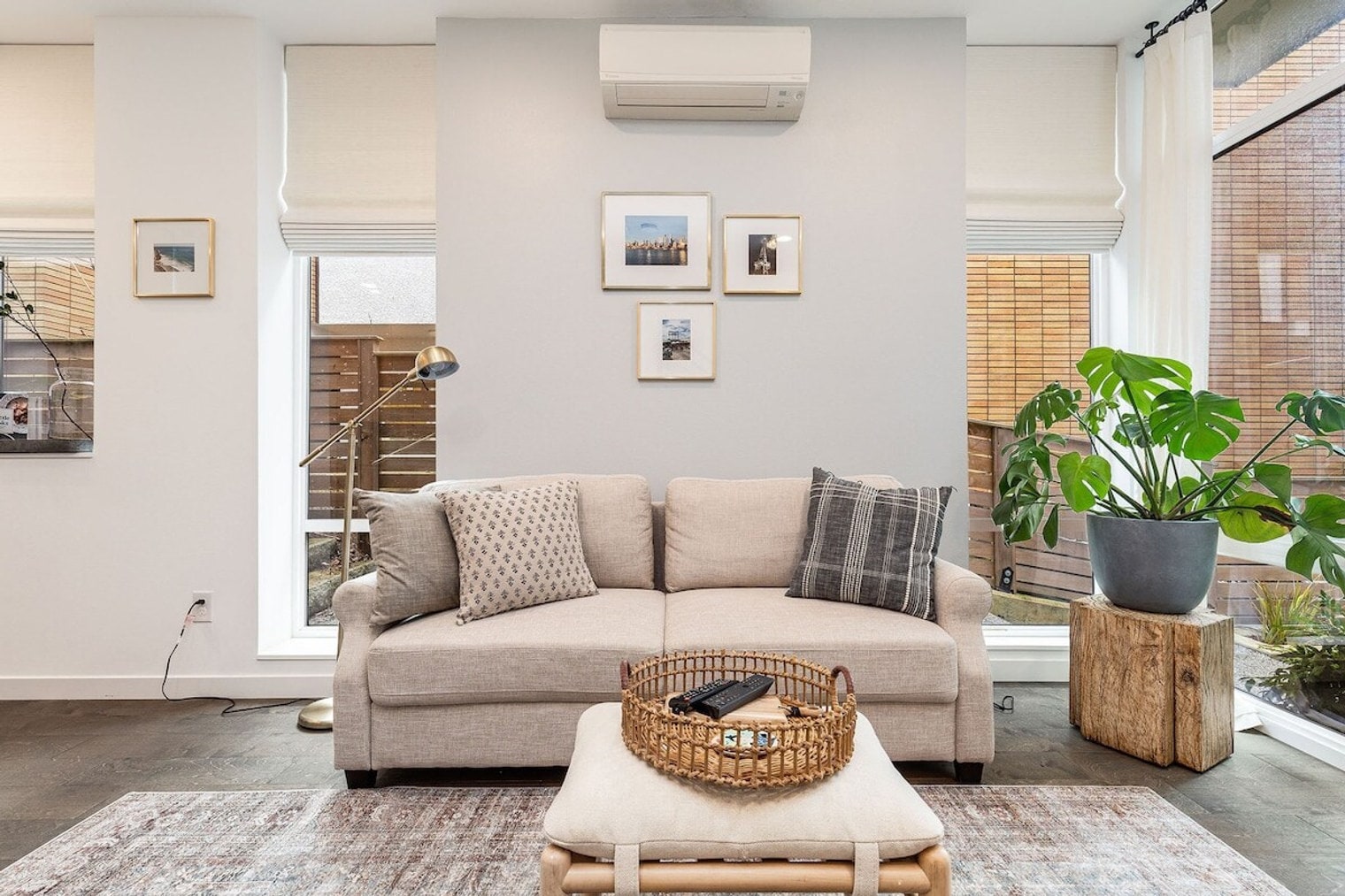 Building Photo - 762 Belmont Pl E