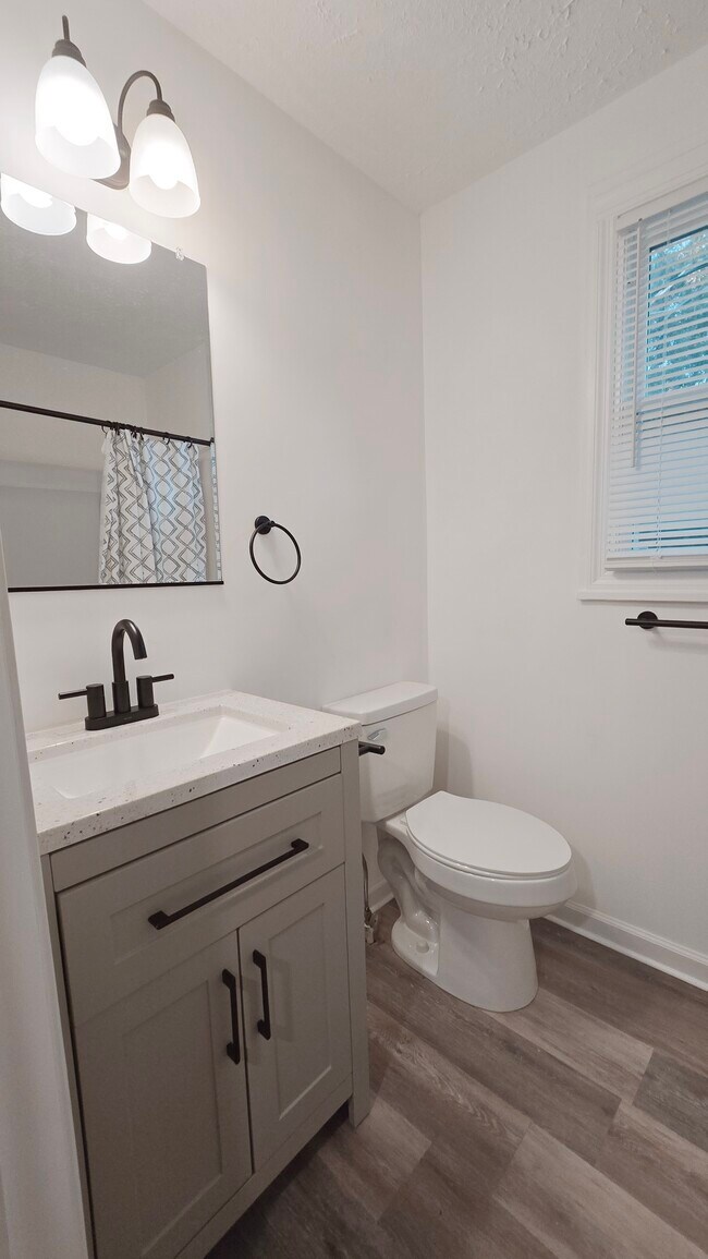 Building Photo - Monetta Apartments