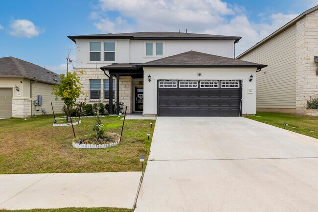 Primary Photo - 149 Andesite Trl