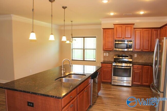 Building Photo - 441 E Mossyleaf Dr SW