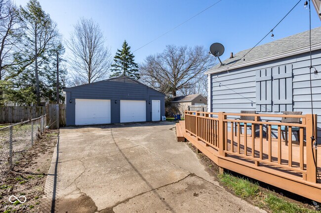Building Photo - 2603 Dell Zell Dr