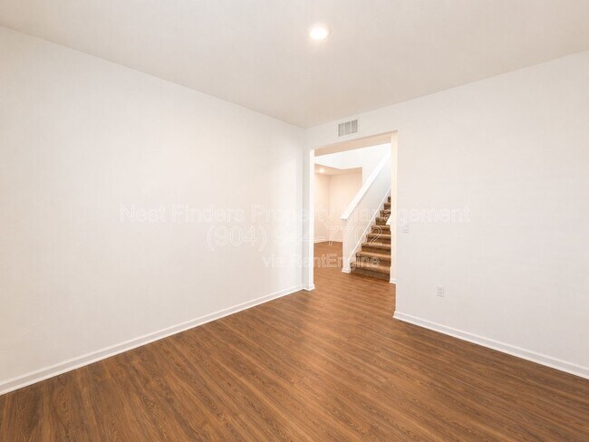 Building Photo - 161 Chesterwood Rd
