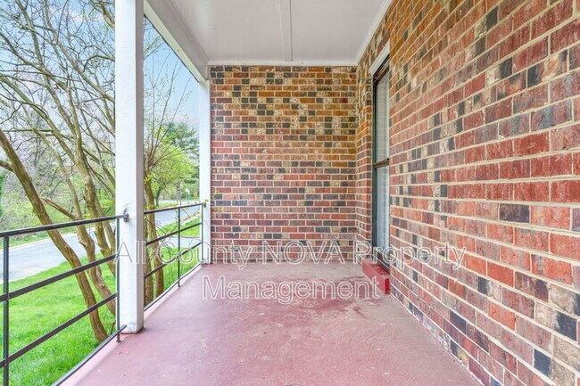 Building Photo - 50 Old Enterprise Rd