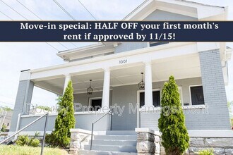 Building Photo - 1001 Oak St